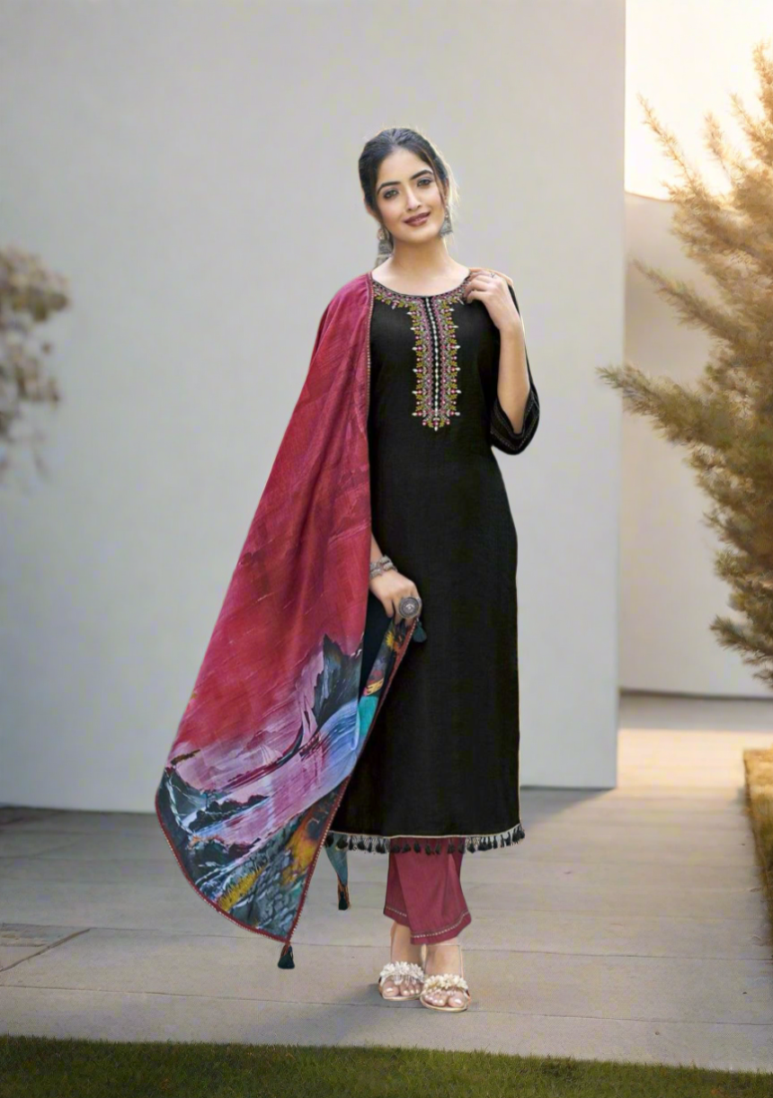 Sarin Black Suit