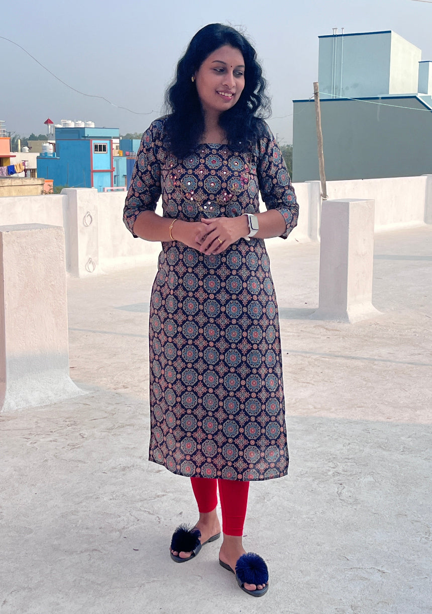 Thara Navy Blue Stright-Cut Kurtis