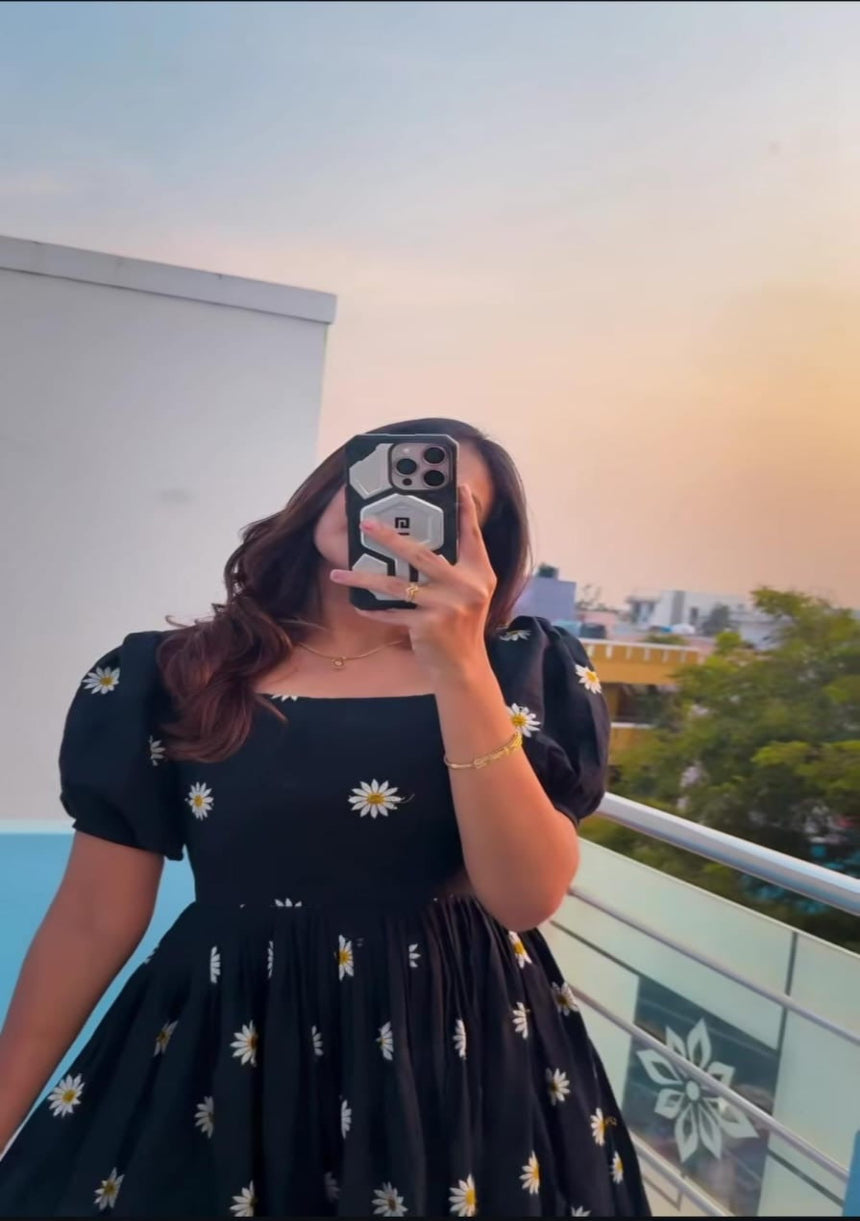 Daisy Black Dress