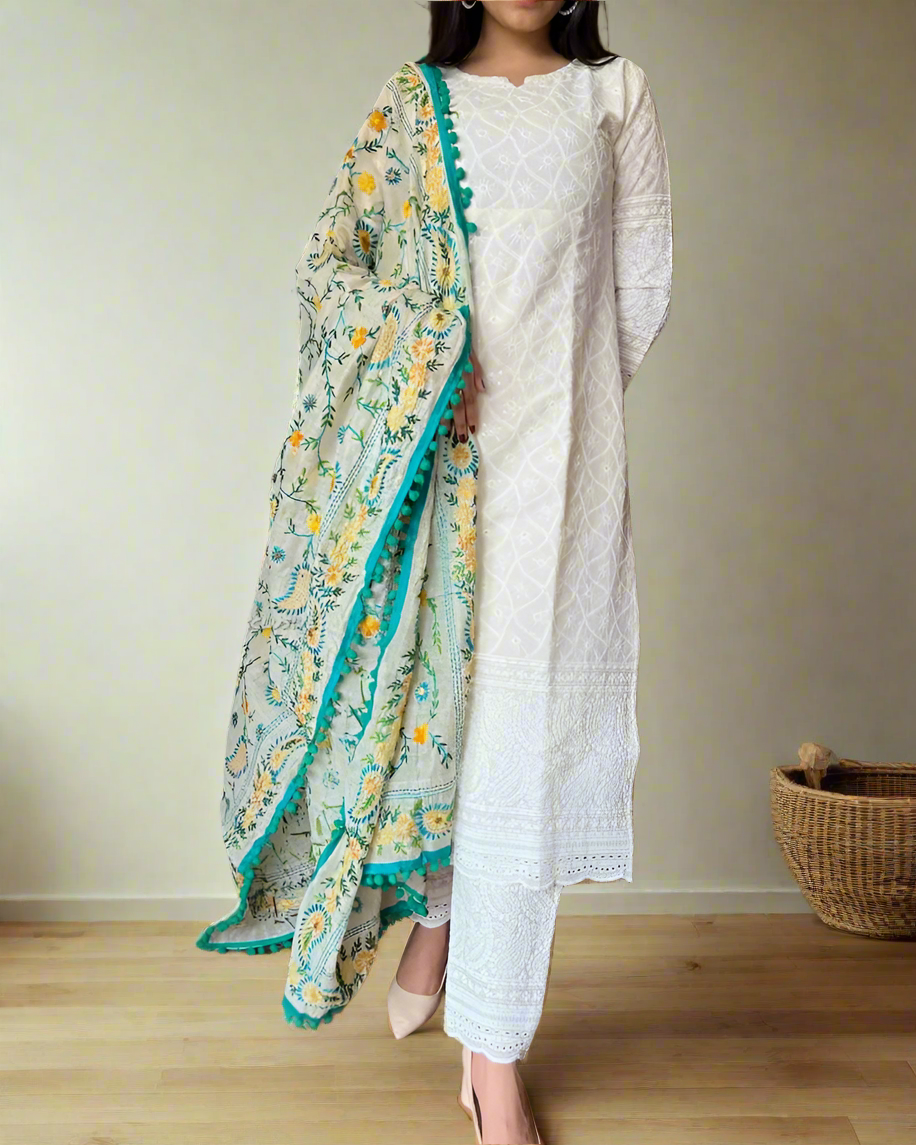 Shilpa White Straight-Cut Suit