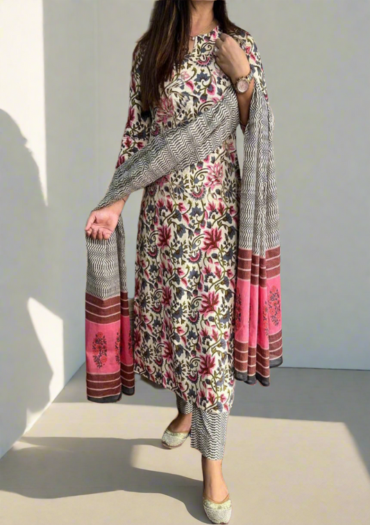 Abi White Straight-Cut Suit