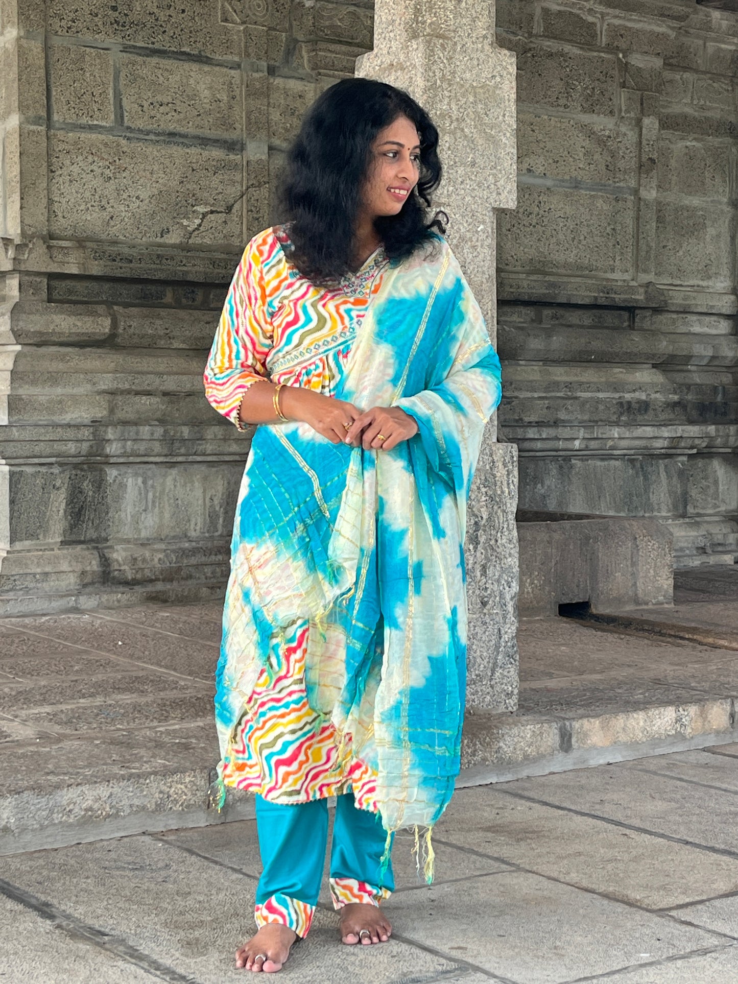 Paaru Blue Multicolor Alia-Cut Suit