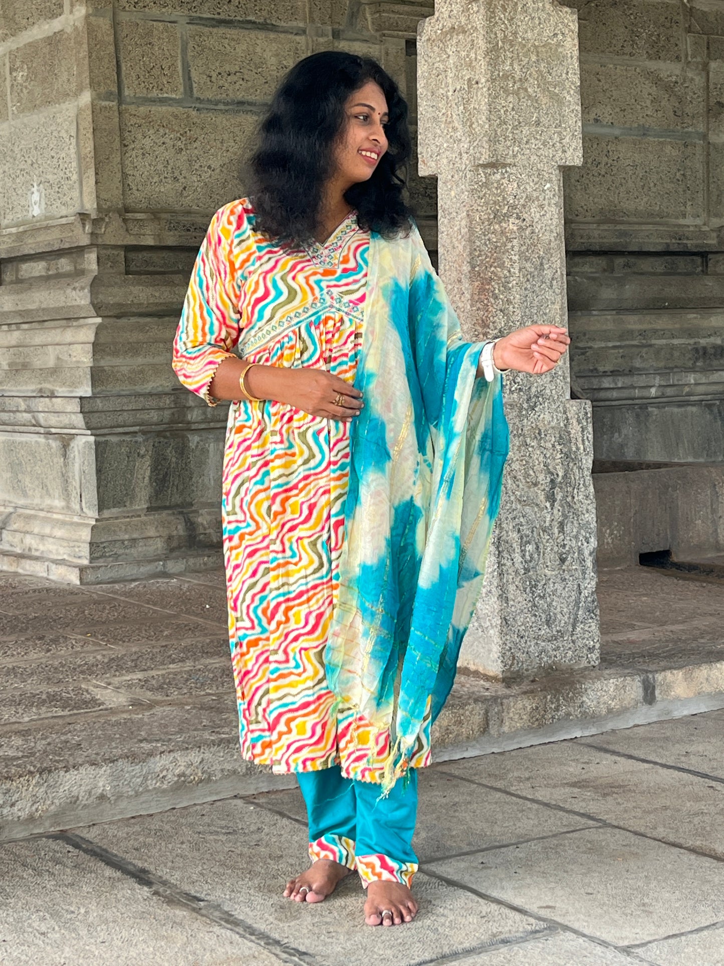 Paaru Blue Multicolor Alia-Cut Suit